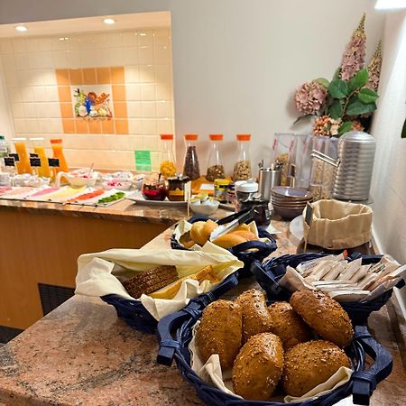 Colourful Hotel ビーレフェルト エクステリア 写真
