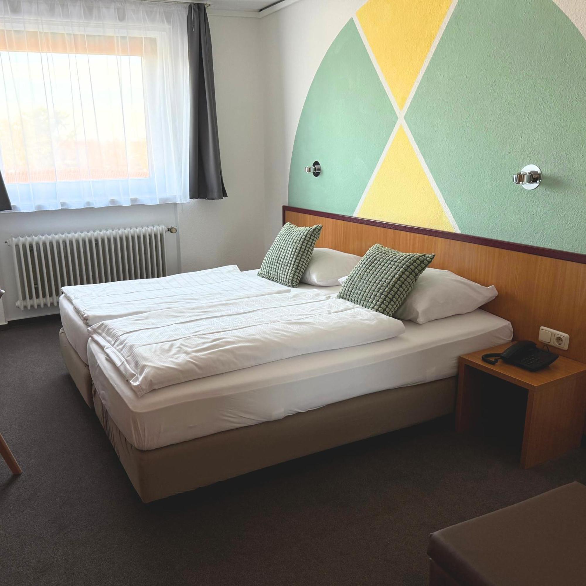 Colourful Hotel ビーレフェルト エクステリア 写真
