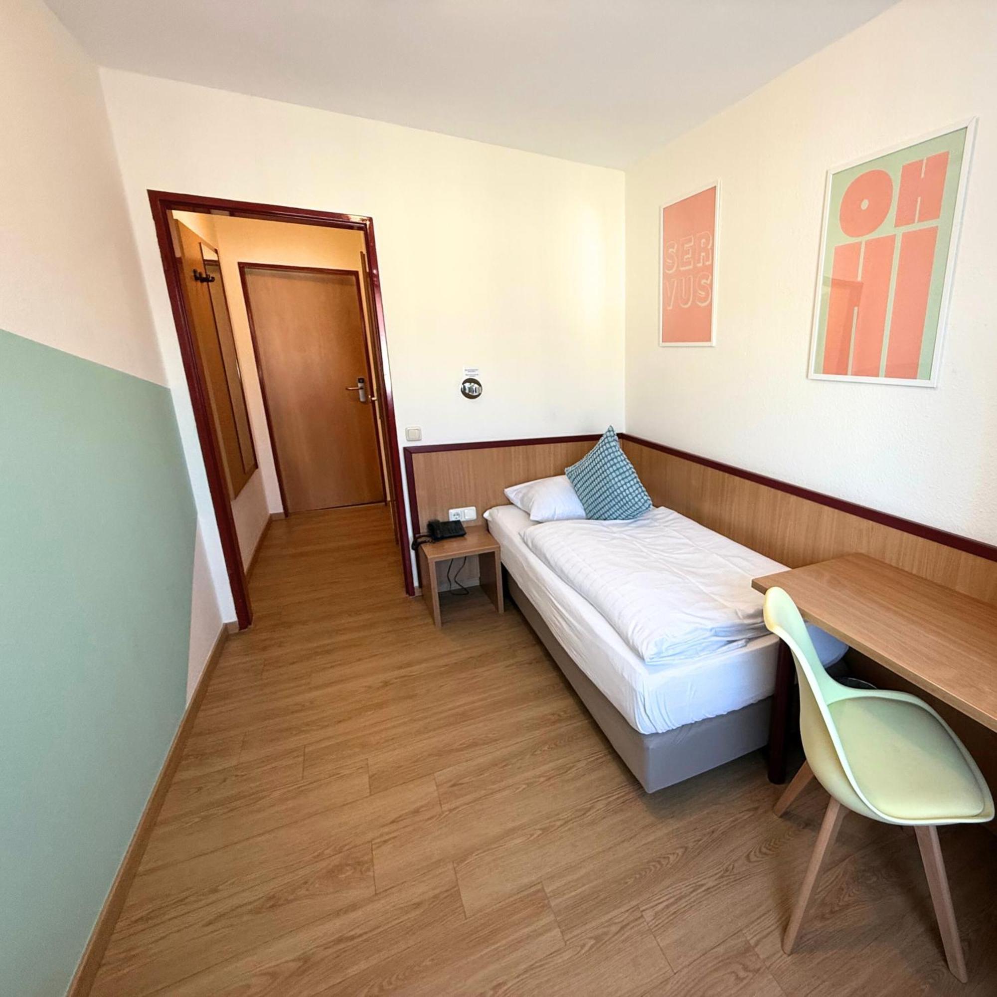 Colourful Hotel ビーレフェルト エクステリア 写真